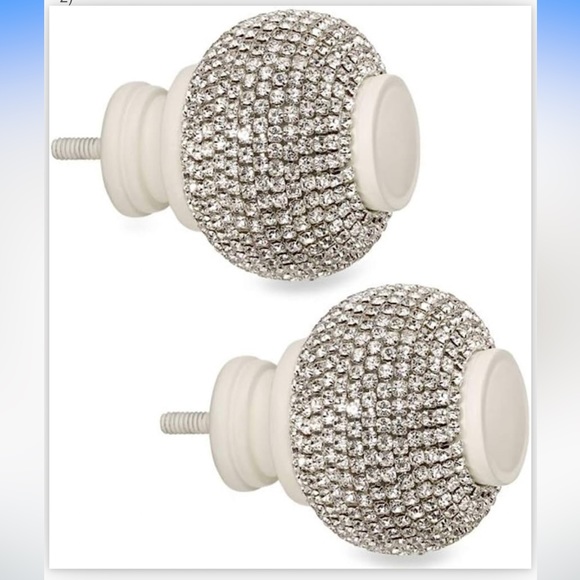 Bed Bath & Beyond Accents Cambria Premier Complete Twinkle Ball